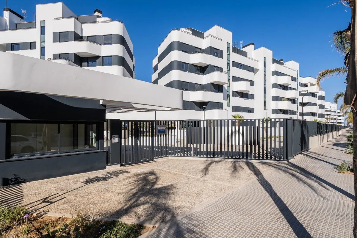 09d6039a-ac7c-46ea-a4fd-908f0d0dae14