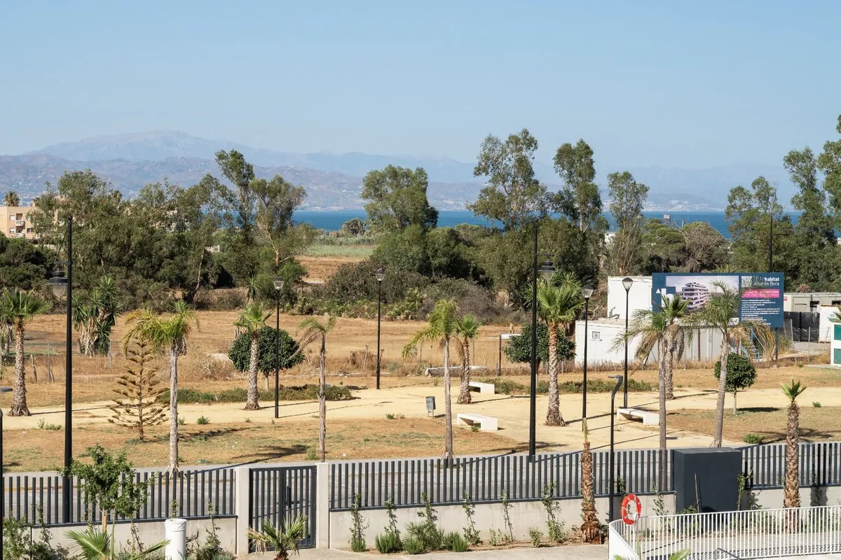 633b1692-7eaa-416e-a638-04a8d78b99a2