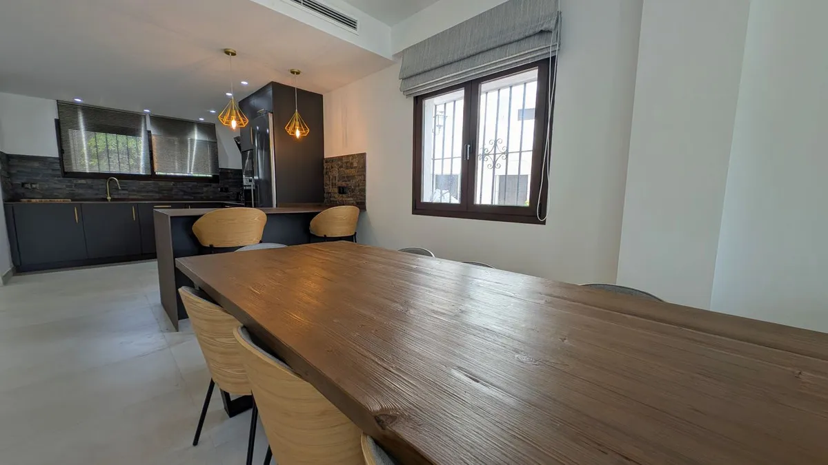 0d294b40-ed4b-43b3-b319-d8b96b1d90c4