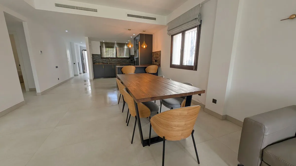 7f82dce5-5ff0-421c-8775-b4d99312b9d2