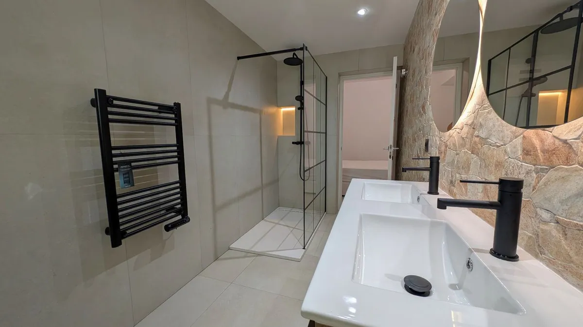 8143601f-3ca4-46bd-9fdb-deae6bfc475e