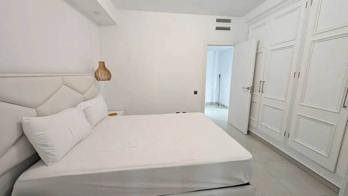 f6617ee5-826d-4592-a5f1-77ff44a02fcd