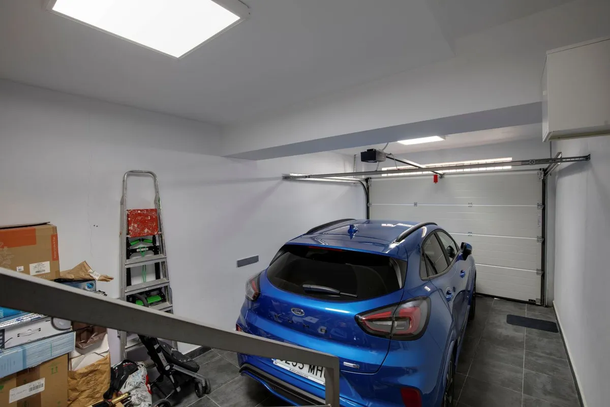 8c35f3e0-9f73-4d2d-85eb-13bbf57588a3