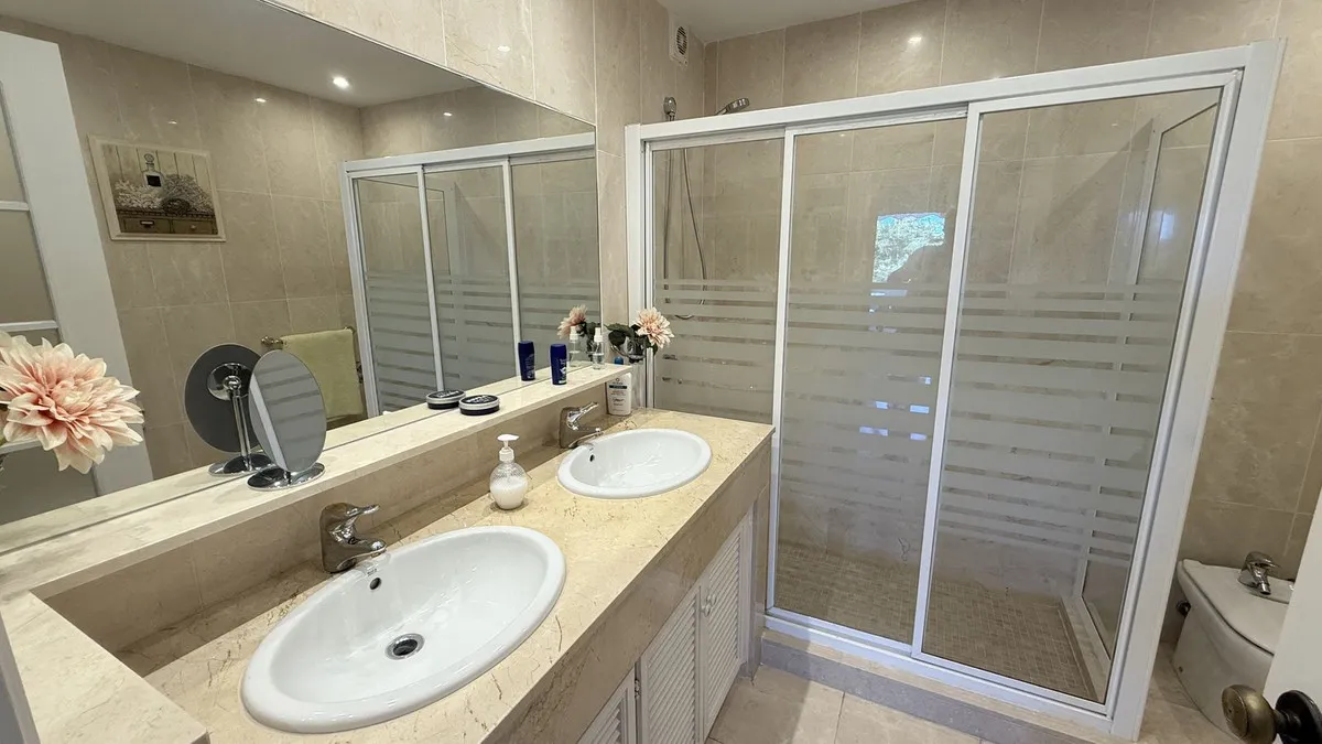 3e70d637-555a-474c-bb5b-406603a7455a