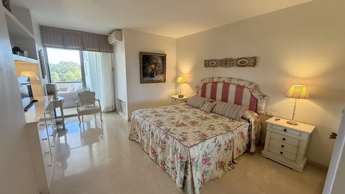 4a424c53-39c6-46f4-b210-6f1bc4e9852b