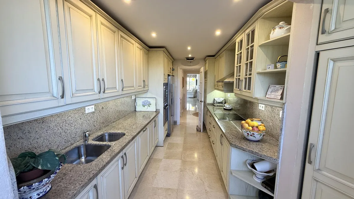 5bf74db1-7c37-4248-bb21-78d6bd0f00e9