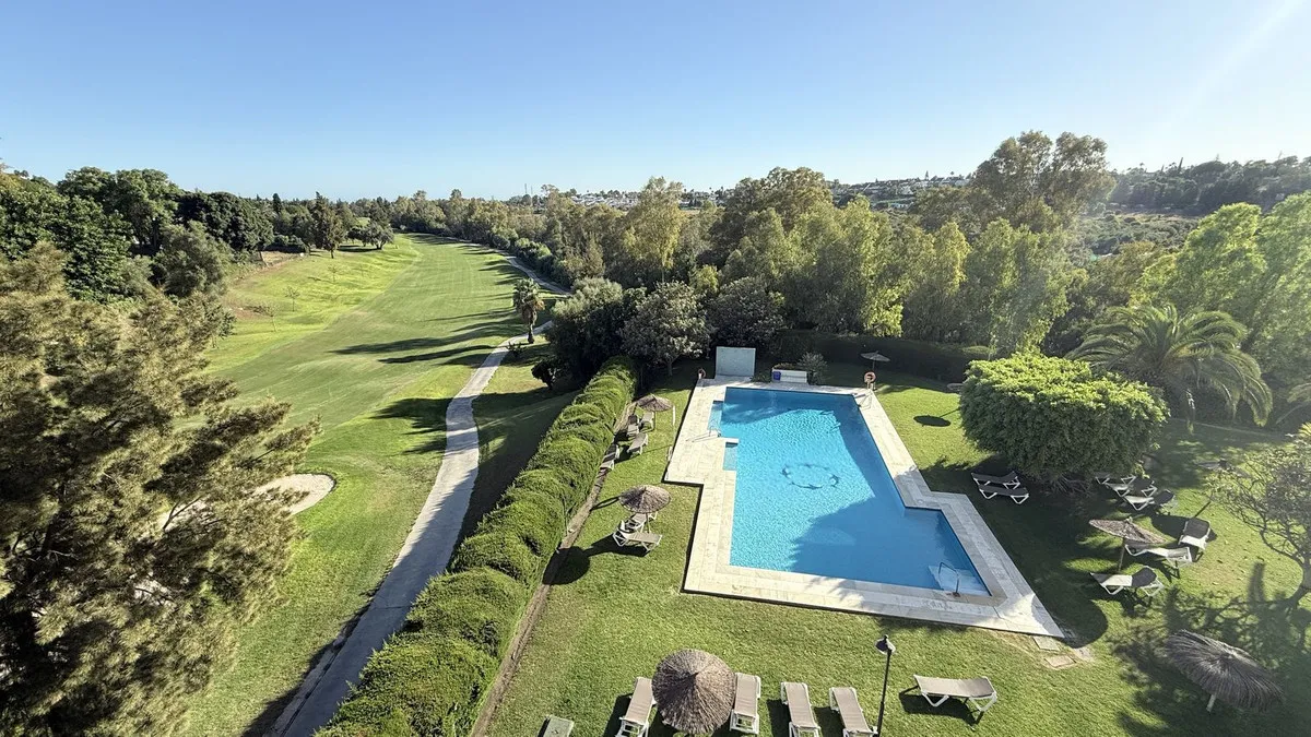 5ee43e6a-c881-477b-94f6-b1a3292ff3fc