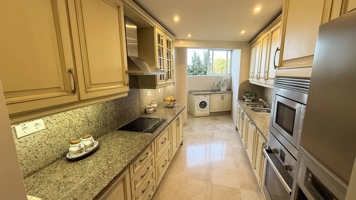 849a8a8b-e290-43c2-9315-1a044404844a