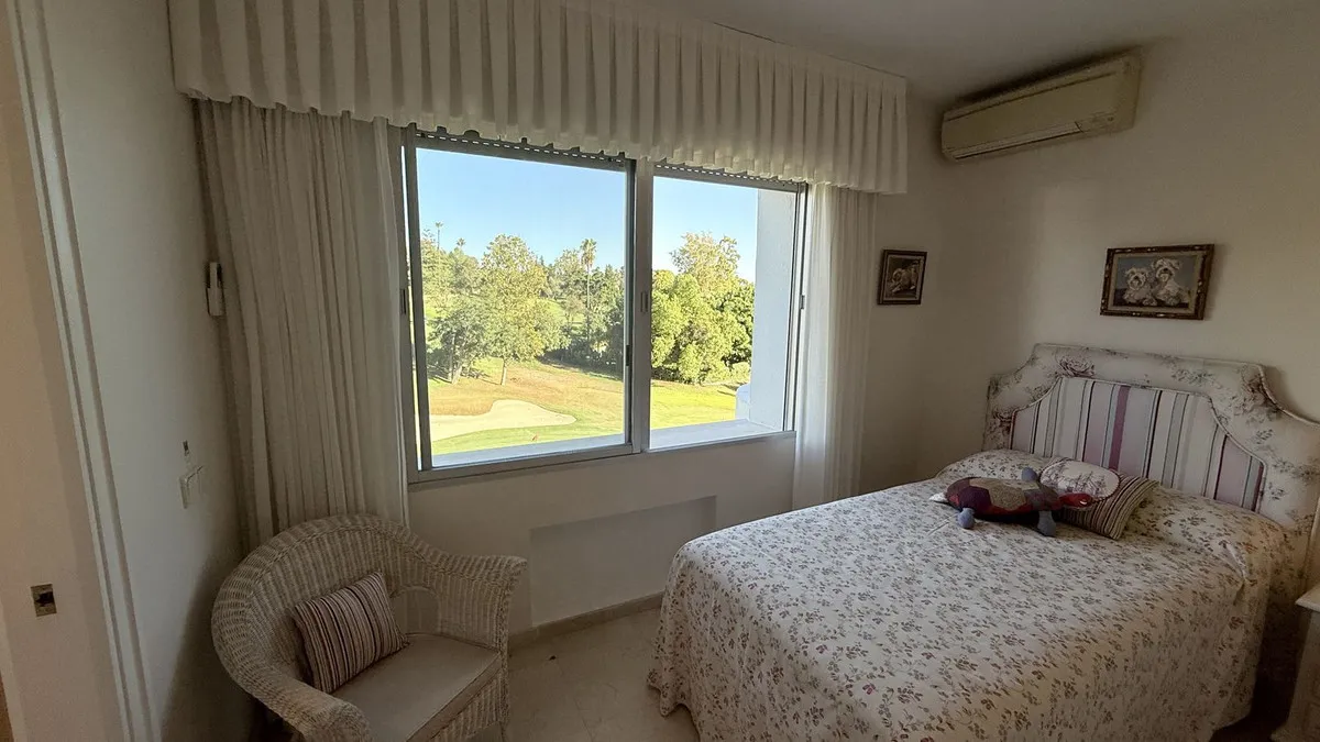 94efebf6-daeb-4d4e-abe0-565982638bb9