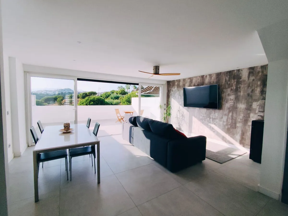 2184793c-a971-4a85-a203-de1c447e50f4