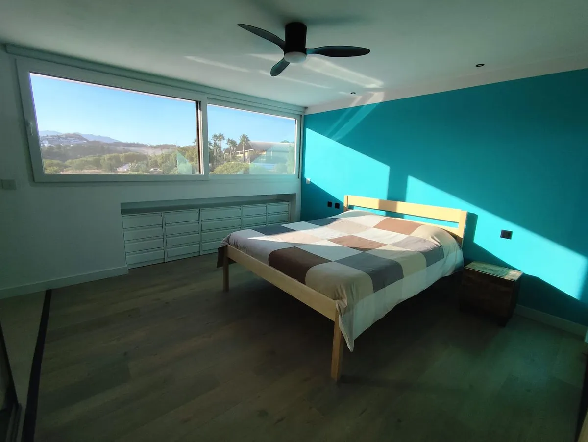 9ec51b32-9f42-47d2-9e6d-90d347a8e450