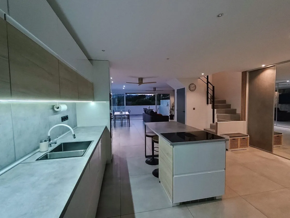 cceb7437-2b48-41d7-bfeb-d519650ac625