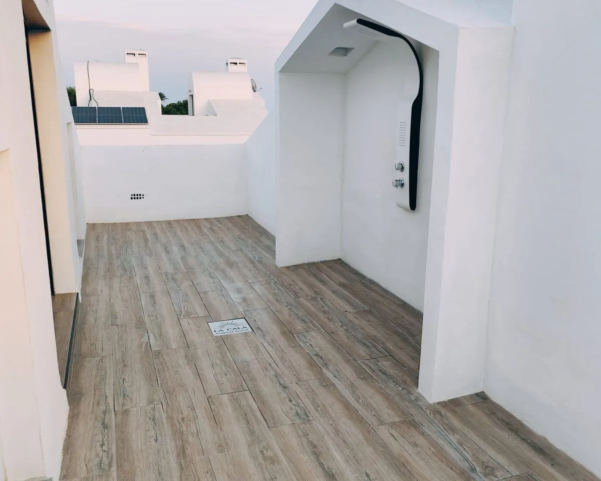 d50a4cfc-b176-49b1-a77e-d61a581ed1cf