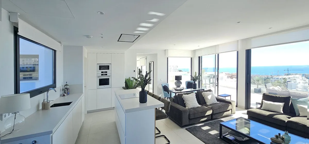 169f5124-7165-45cc-8675-f3e71315f352