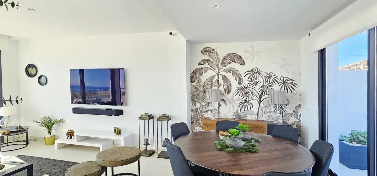 e98672b7-8300-4eaf-80f7-3a902b1986c1