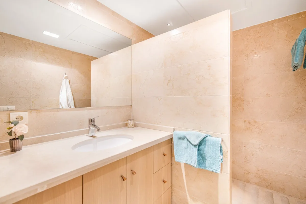 6a0af209-8551-4f83-b470-7fba8e611dc3