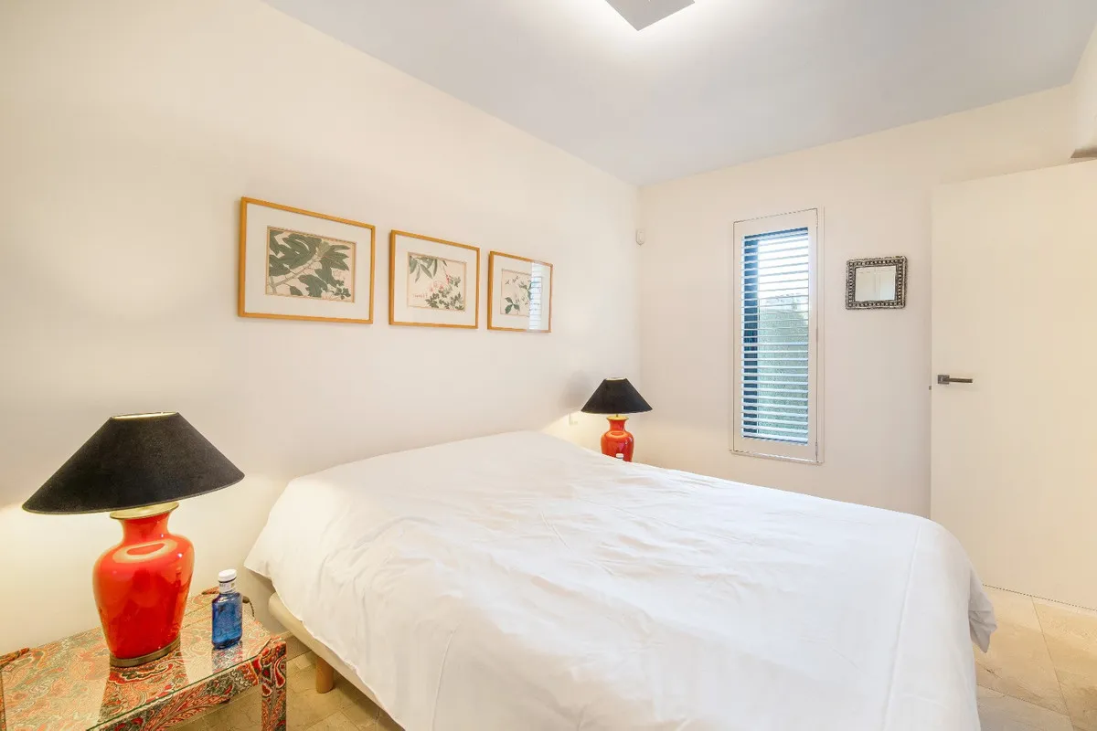 c15508f8-d3ae-41cb-8956-f19d0458b922