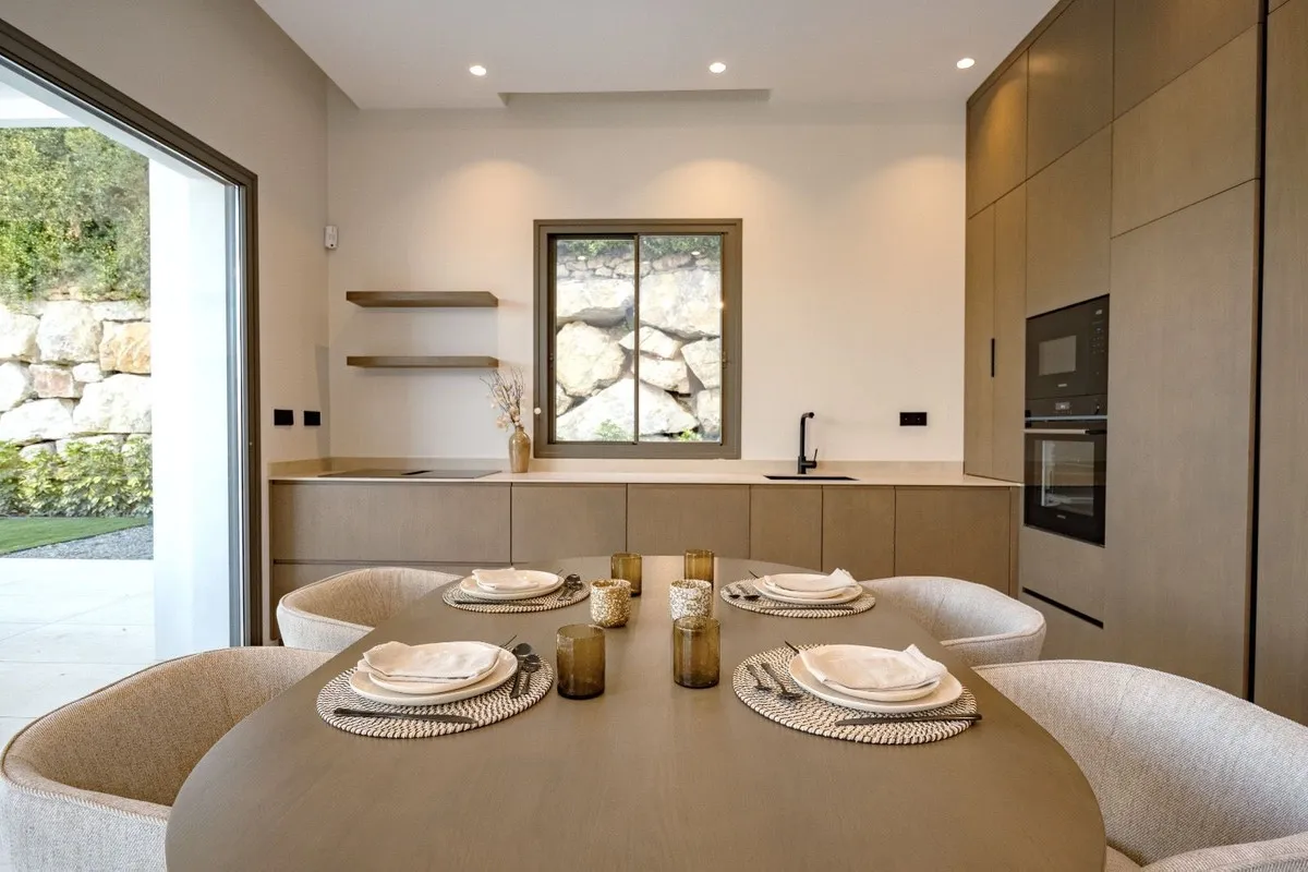 2b629957-d7fc-43ba-8f53-0ad3a87bc496