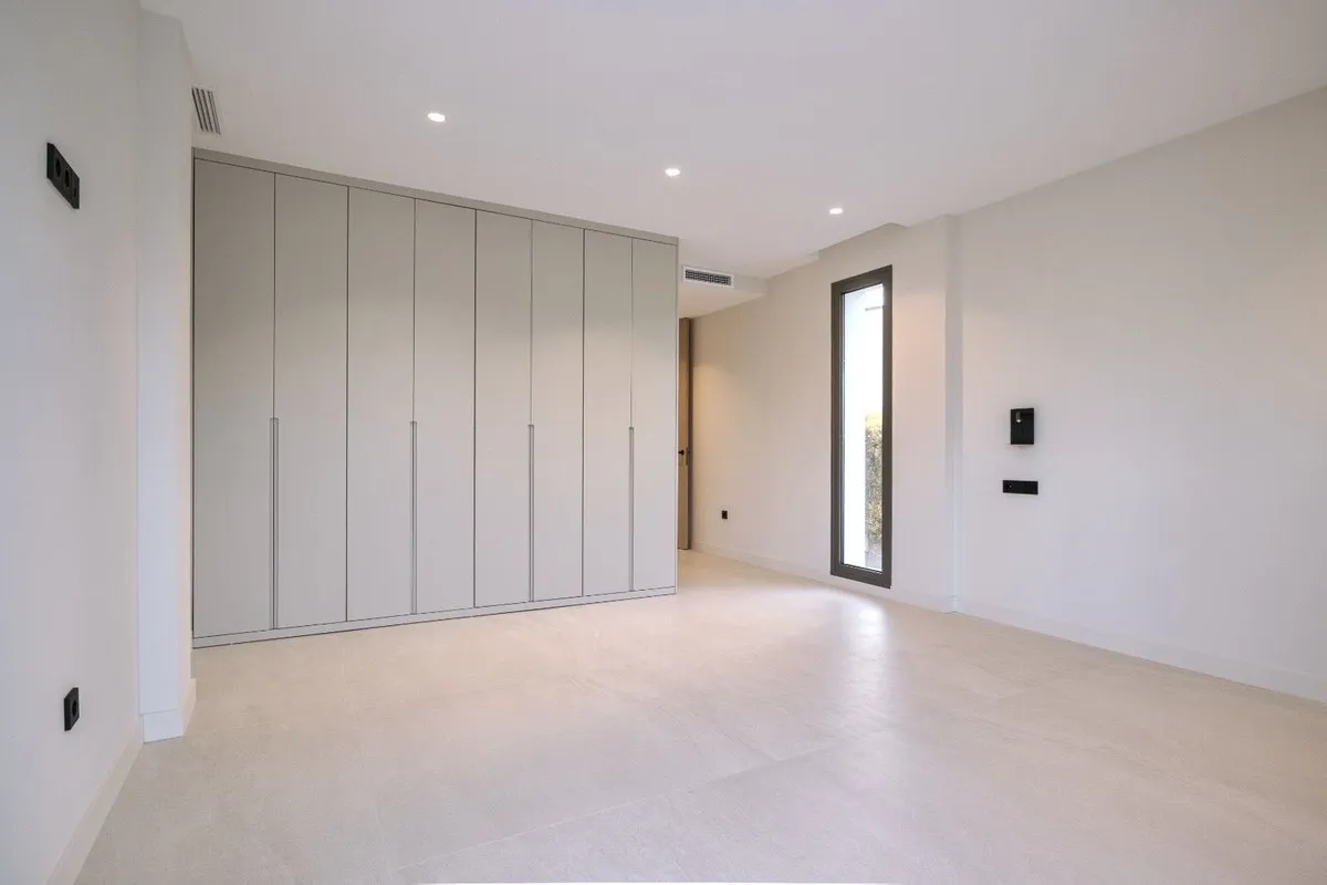 6ad98b5b-2dca-452e-b72d-1d9f7483eceb