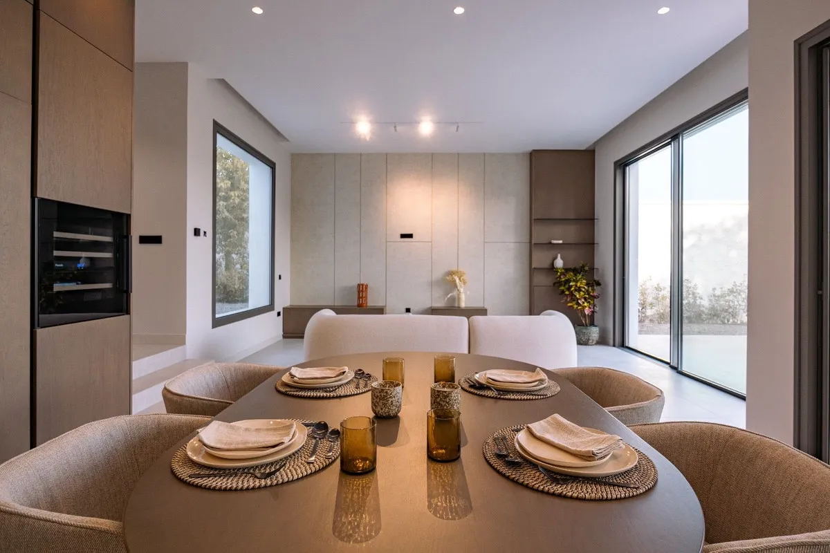 e6d977c3-14b7-44dc-9d91-637fe36141dc