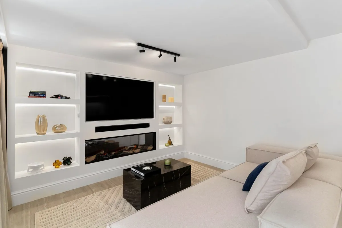 3cfed049-6fd2-427b-97bb-f7a00eaf9859