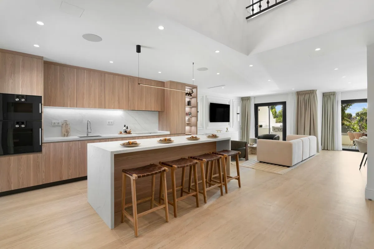 8fdf0d08-8b4a-4304-8685-1bd55d161381