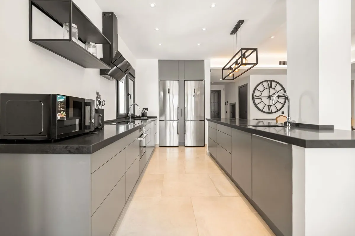 38d67f85-a7de-4db8-8be1-9a3358eb9256