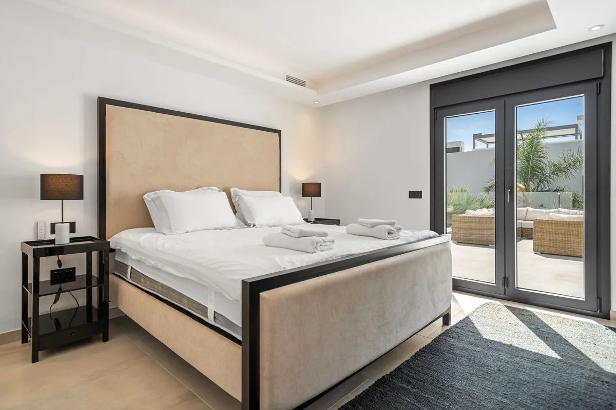 39d7d0d7-c9cf-4a81-975c-62435604ad0a