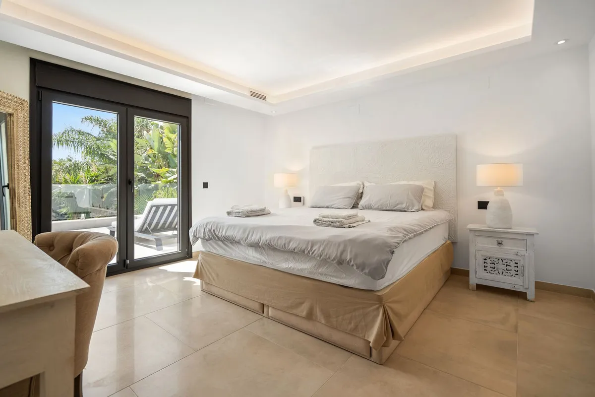 48f9b98f-ee80-45a1-8e24-8433b633d618