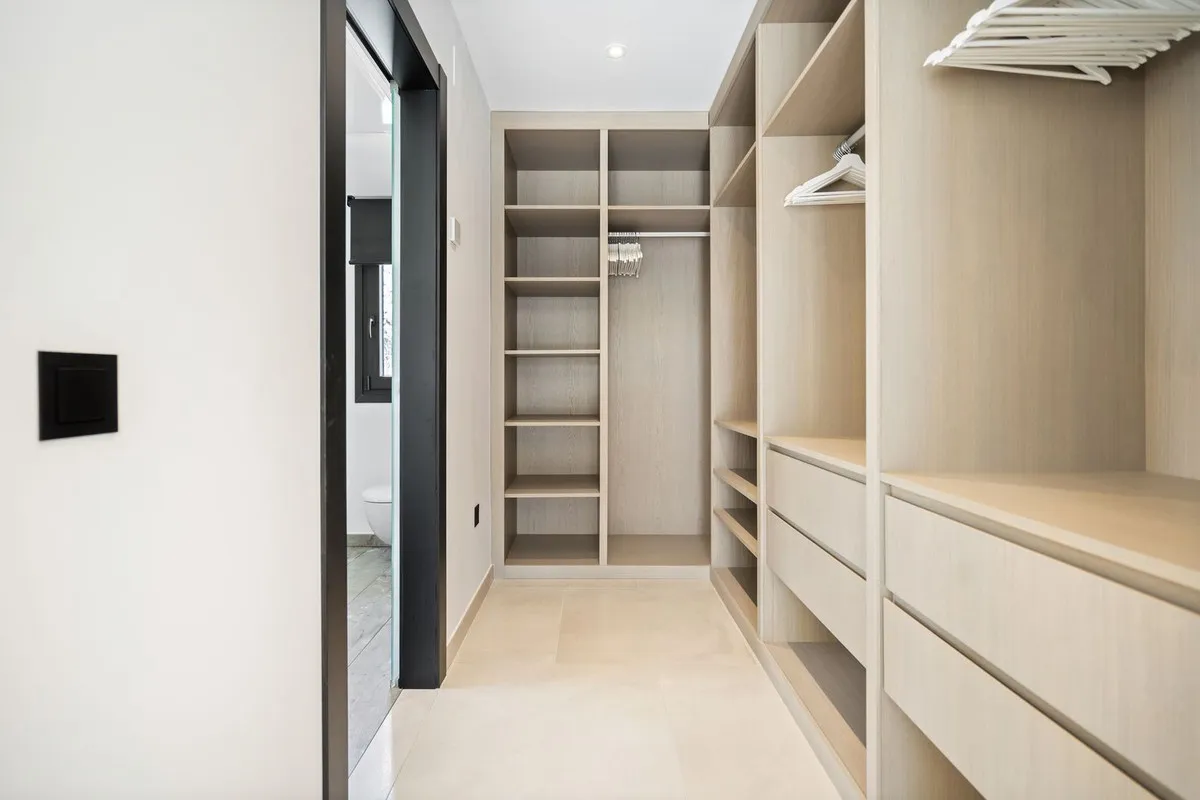 a1558f67-7db1-49cb-9a63-52c4b153202a