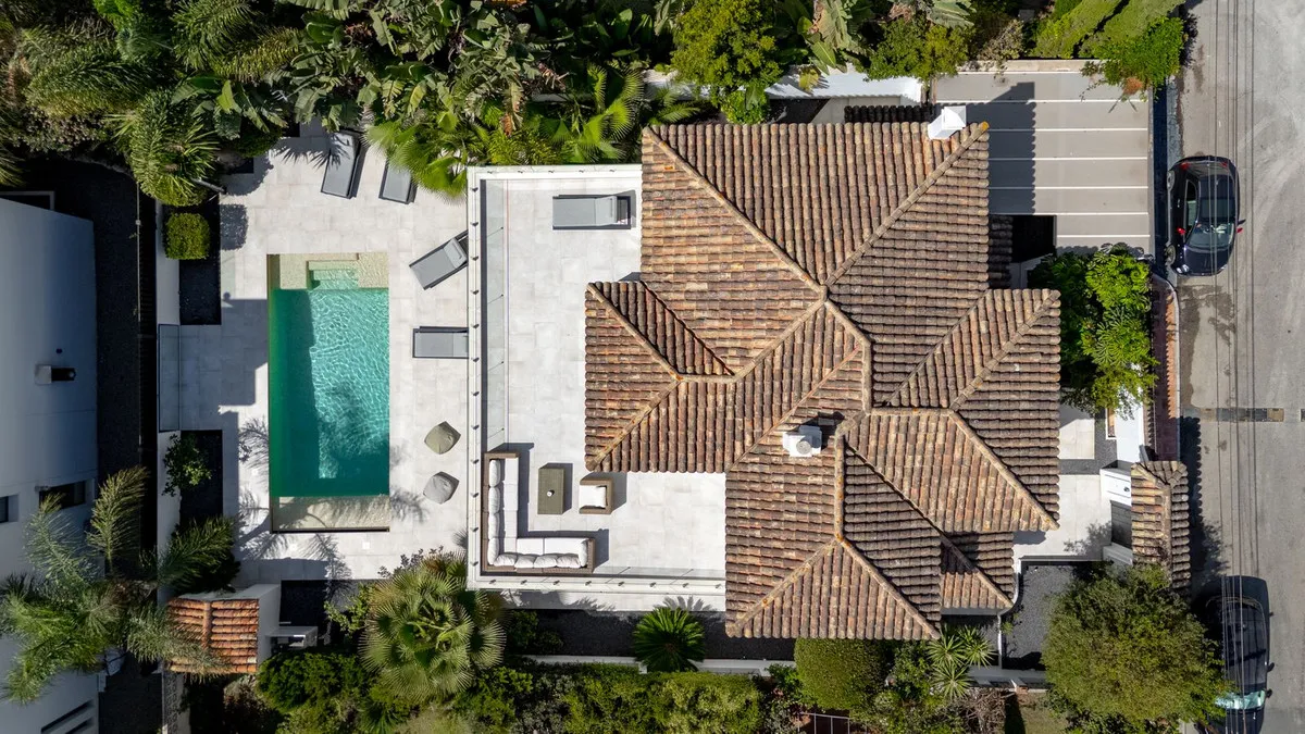 d5ef2dcf-7a5f-4be4-8691-7a197d1661c1