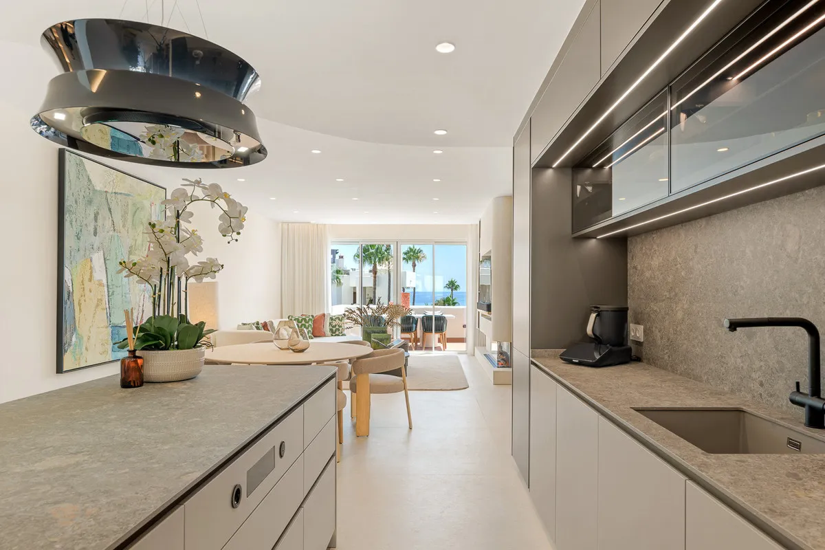 8b25e4f1-1b08-4d31-90e5-a02055428a8e