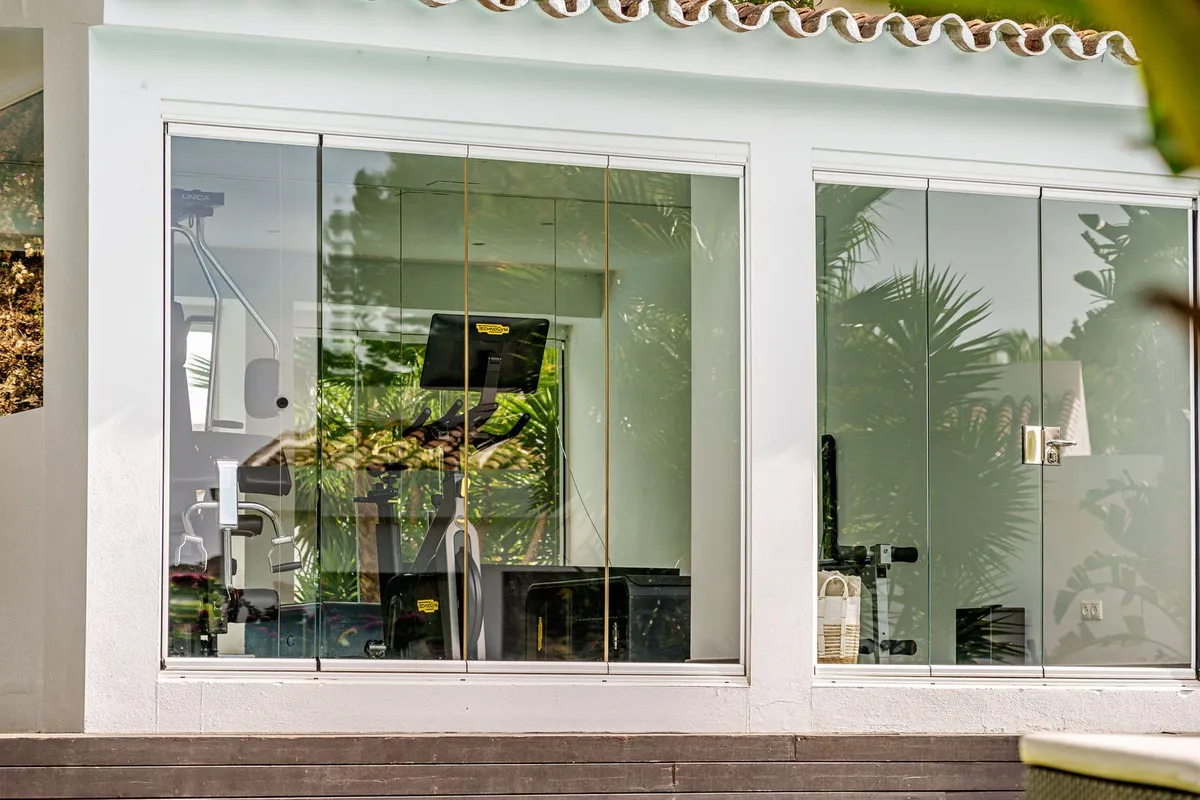 1bff85c1-1729-46e6-9593-e364ff731ae5