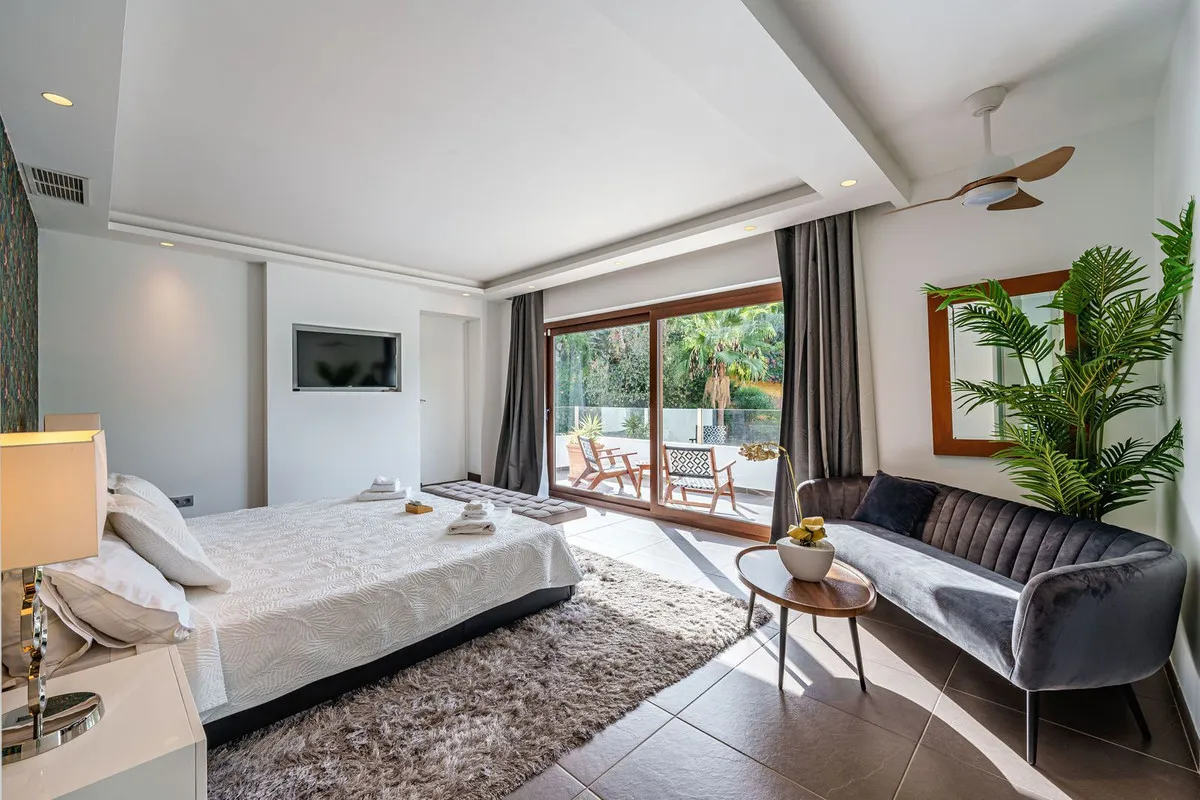 3c2284bb-e84f-46b9-9c07-767ef4794d7f