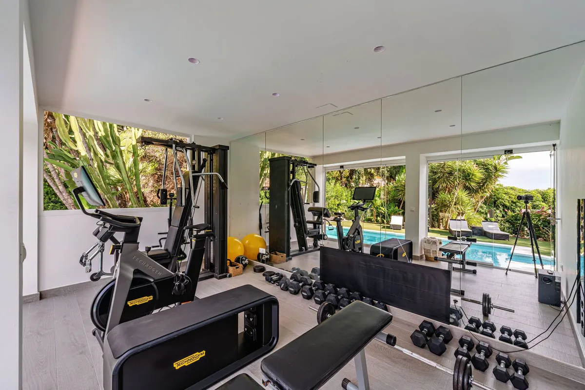 72b5f166-c124-49f1-8caa-4f1a9bae8755