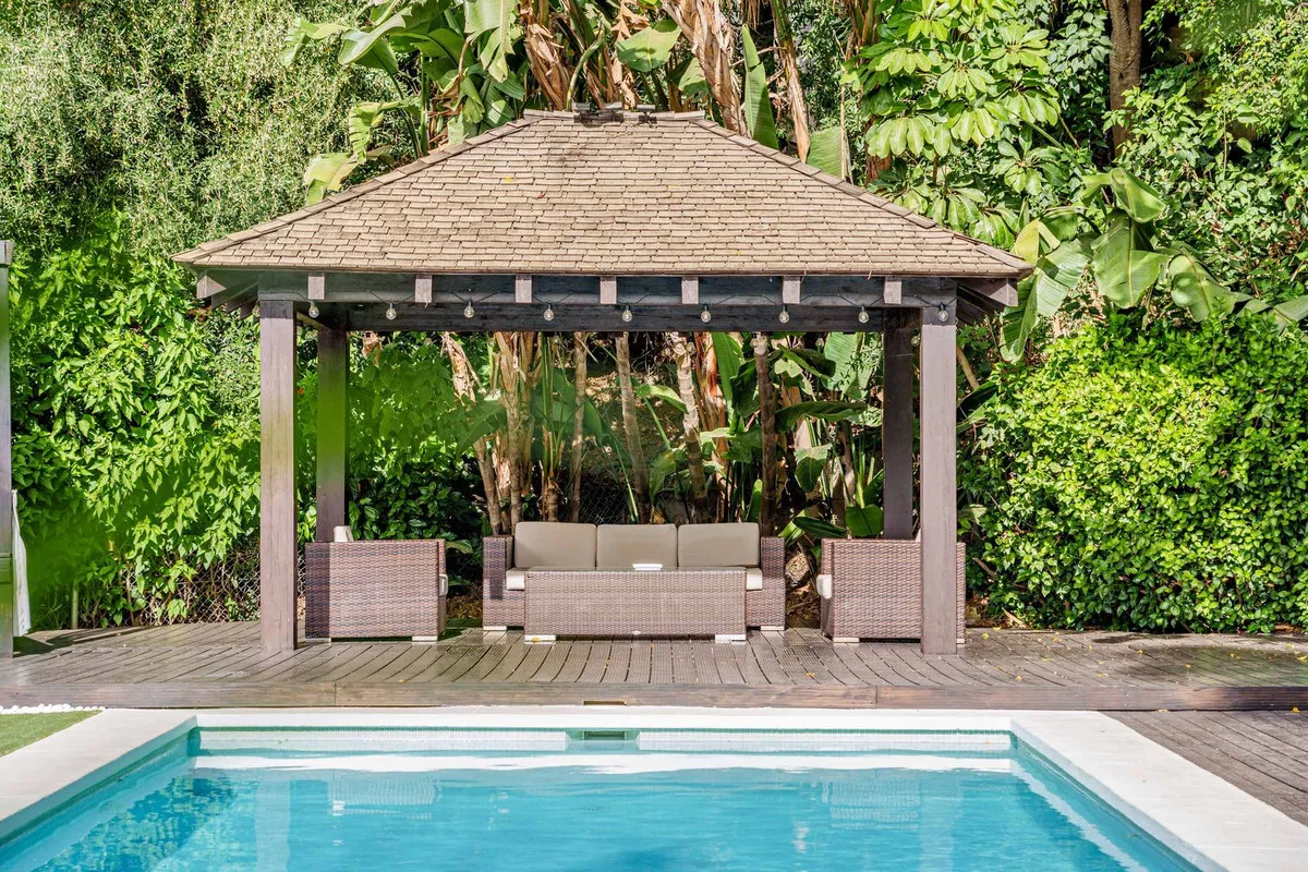 82d28371-35ee-40ff-8cbe-770031c9e8c4