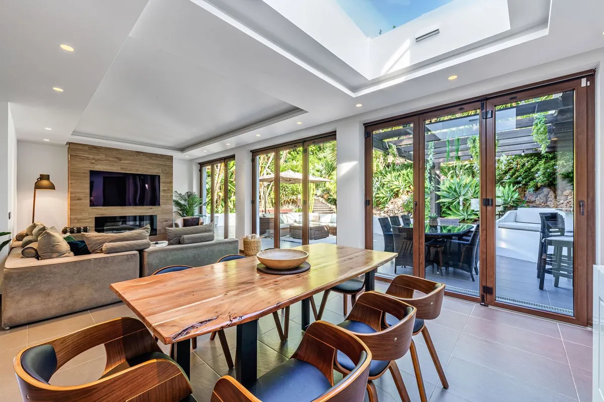 a3c29f72-847b-4d69-bad1-82aa82acd54d