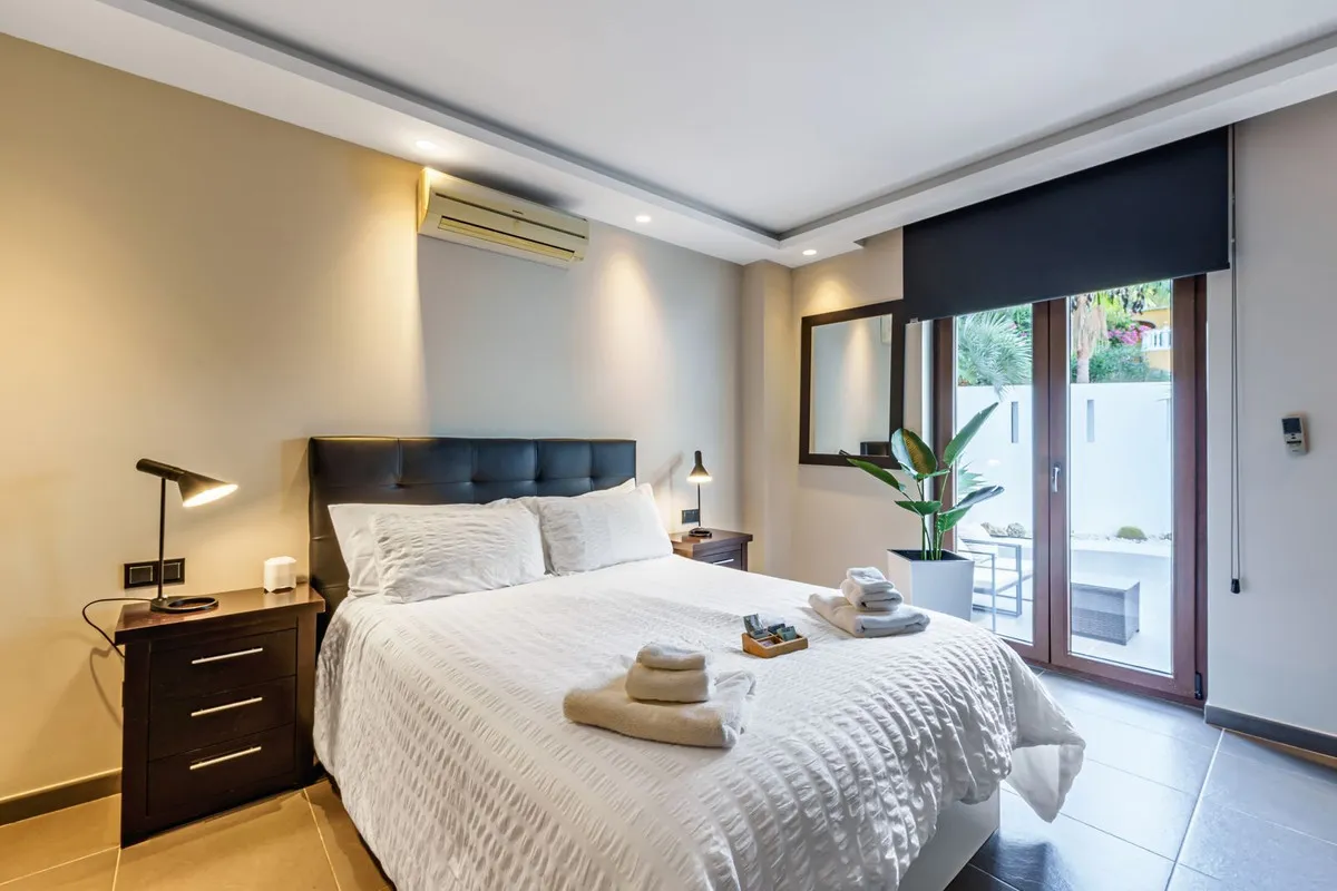 ce22e7e0-ea21-4867-b02d-056b2ae4a88c