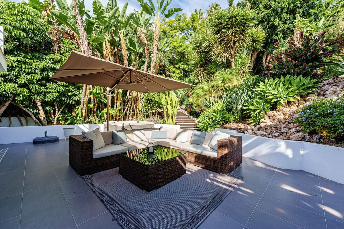 dadda3a4-4f73-42eb-a3fb-7945348dbf6a