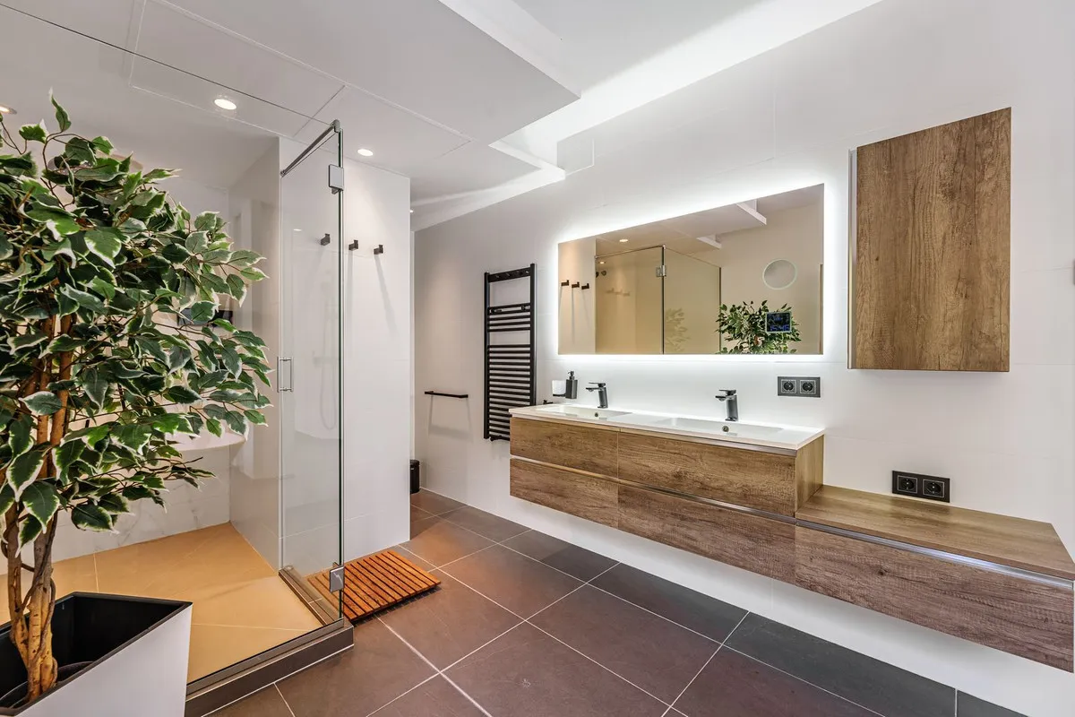 fbad71ed-3fff-4085-917e-adfae912fce9