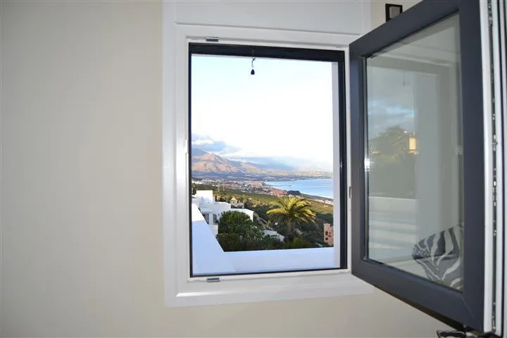 1be5a763-4c1d-469b-b9d5-3db1254222e5