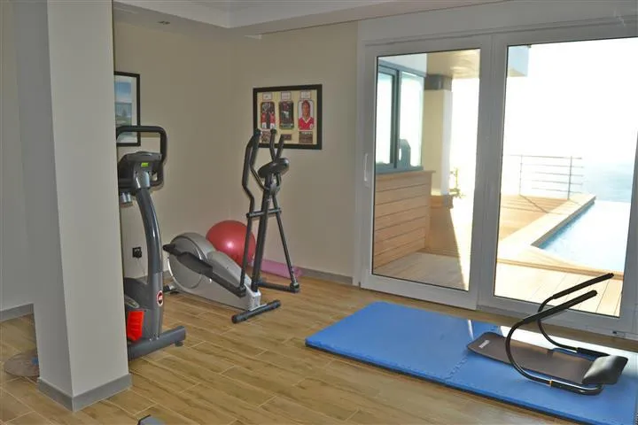 27c2bc17-032e-46b3-8daa-fe0af492457f