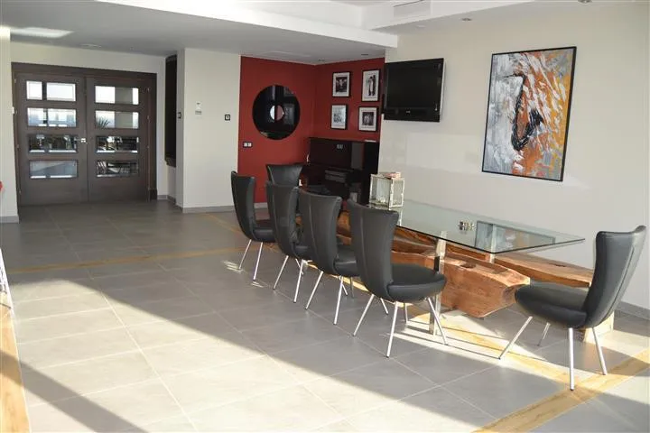 5e654b2c-23a8-4620-85d8-658e85fa1962