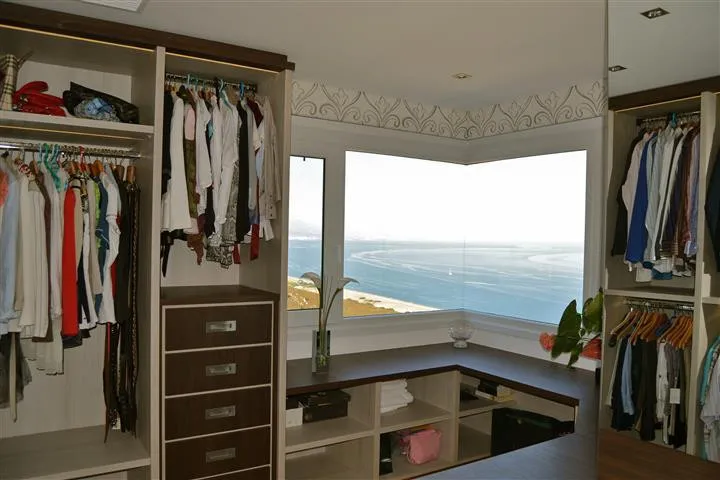 dbed9ce6-f537-48cc-a7af-4d4039bf925f