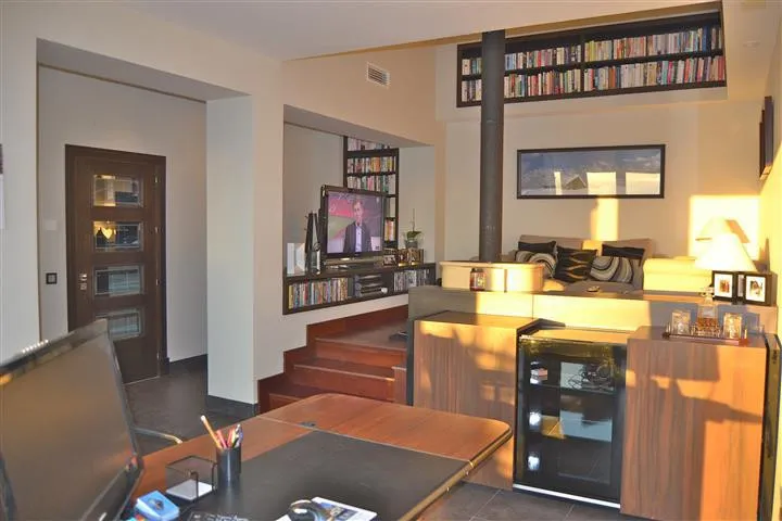 dc5e5066-fe60-46cd-acce-11b0447d0593