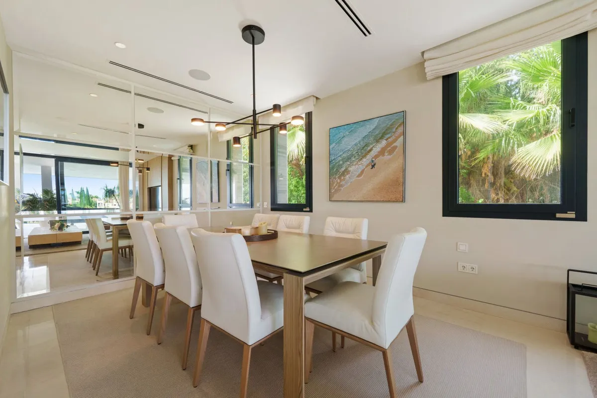 2ec879ea-9649-4a73-bbf3-7436b6fd68cd