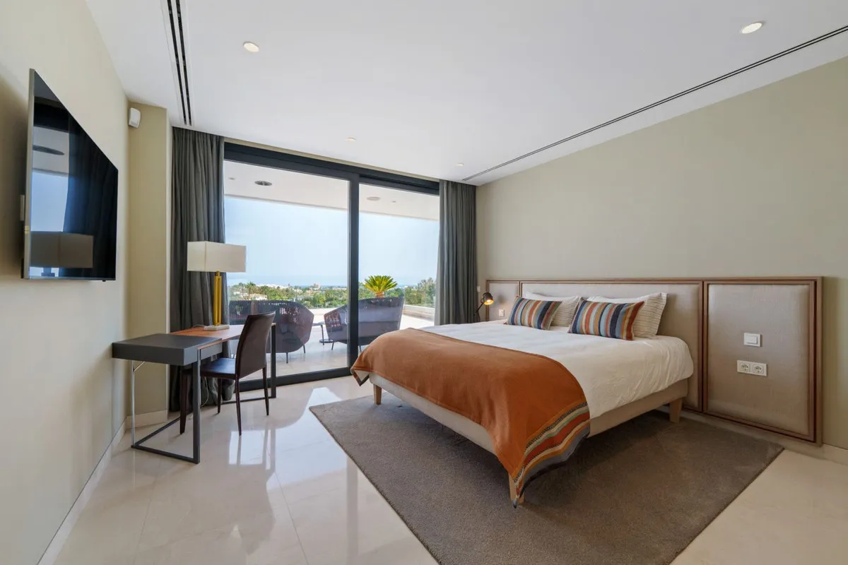 7fb50e8c-9891-43d7-ac5f-e01edf37d5ec