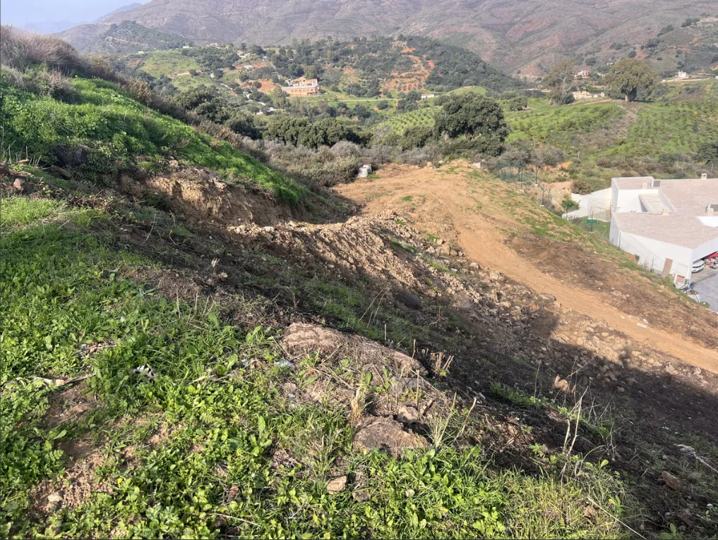 845303bf-a5be-4c56-ab45-2a695f79d858