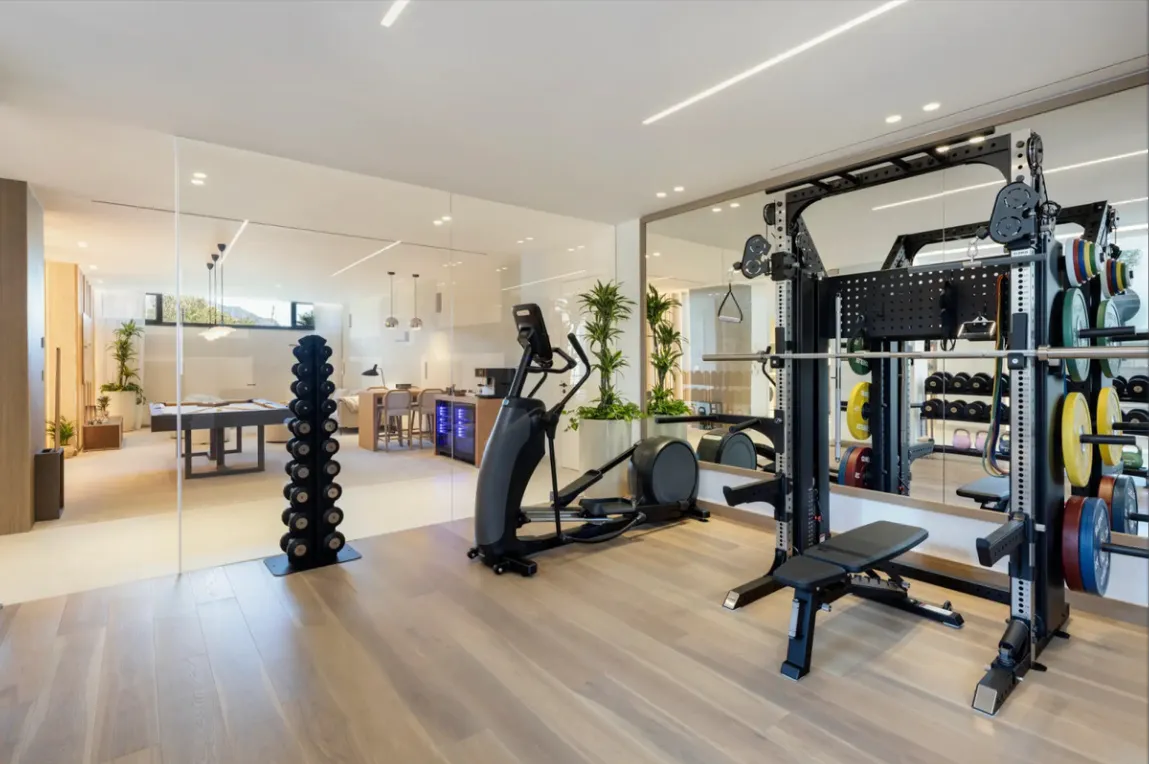 24865f95-d8cb-4505-863d-6b52741e656f