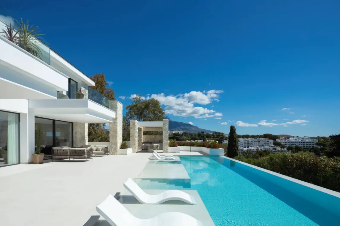 ade4426c-c9fb-48e5-a826-03e1a17b2d4d